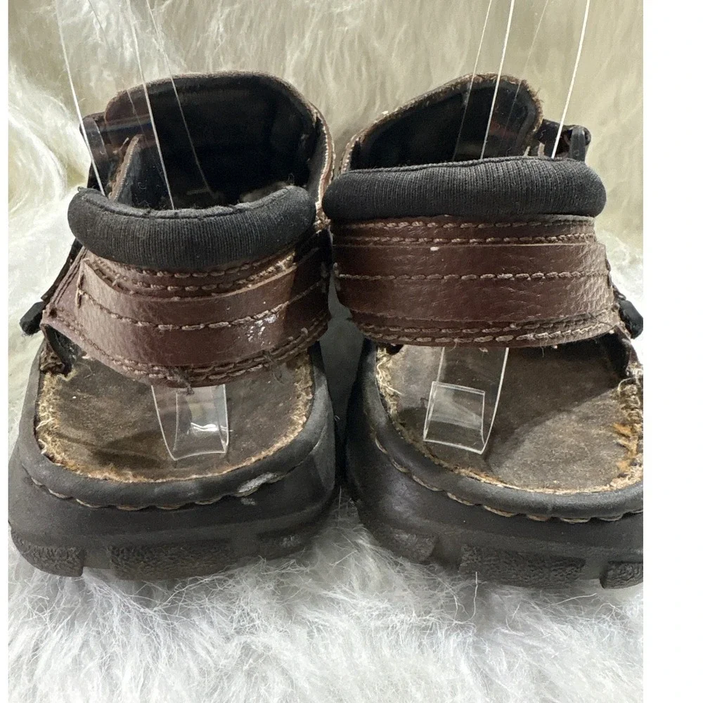 Vintage Y2K Mens Brown Leather Fisherman Sandals Closed Toe Contrast Stitch 9.5